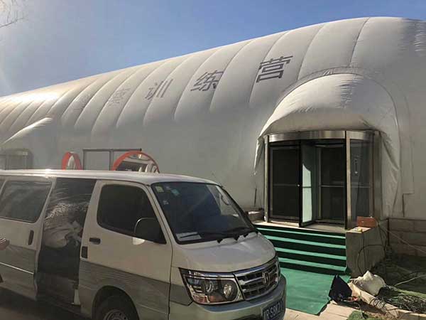 游泳池遮陽膜結(jié)構